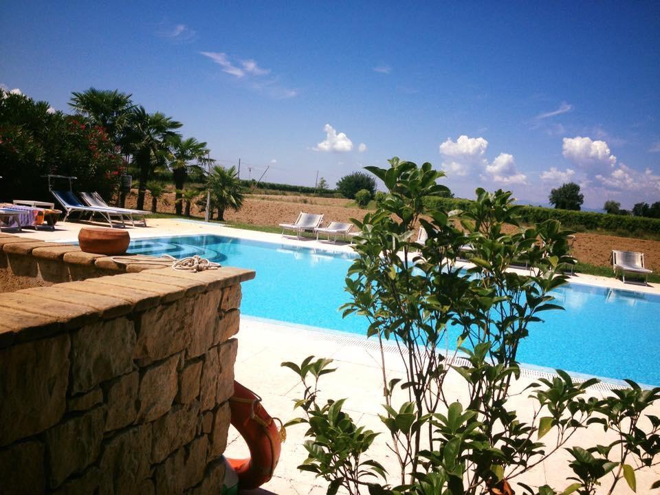 Agriturismo Le Fornase Villa กัสเตลนูโอโว เดล การ์ดา ภายนอก รูปภาพ